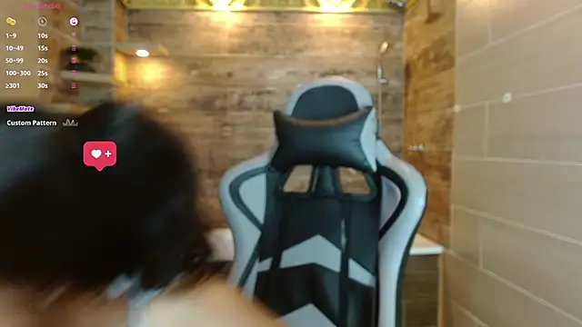 Snapshot of Sky_winter chatting on 12-04-25, 01:53 Sky winter online show from 12-04-25, 01:53