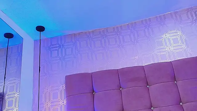 LexieBloom online show from 11-14-25, 03:49