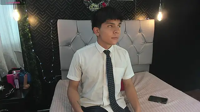 Thiago Kozak online show from 11-25-25, 12:38