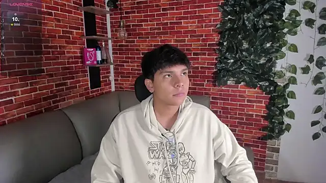 Thiago Kozak online show from 04-25-26, 01:25