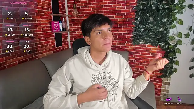 Thiago Kozak online show from 04-25-26, 01:41