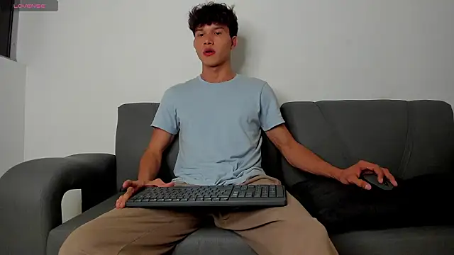 2Amateur Guys online show from 01-18-26, 12:03