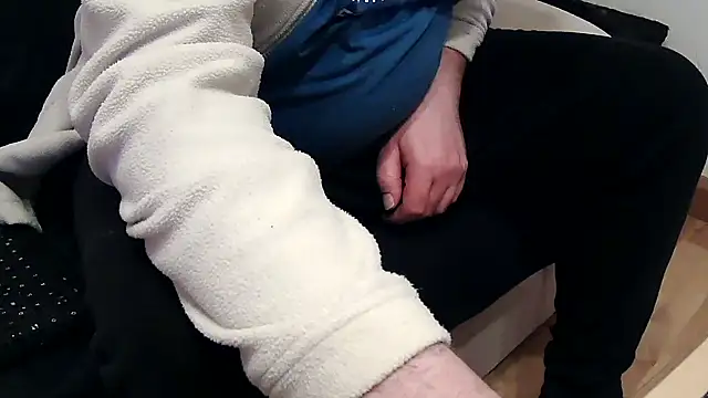 Snapshot of Lavastrom3 chatting on 12-13-25, 10:15 Lavastrom3 online show from 12-13-25, 10:15