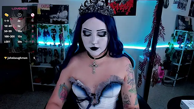 Snapshot of Makii_33 chatting on 09-28-25, 10:15 Makii 33 online show from 09-28-25, 10:15