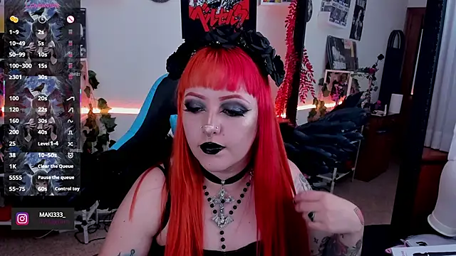 Snapshot of Makii_33 chatting on 09-30-25, 11:54 Makii 33 online show from 09-30-25, 11:54