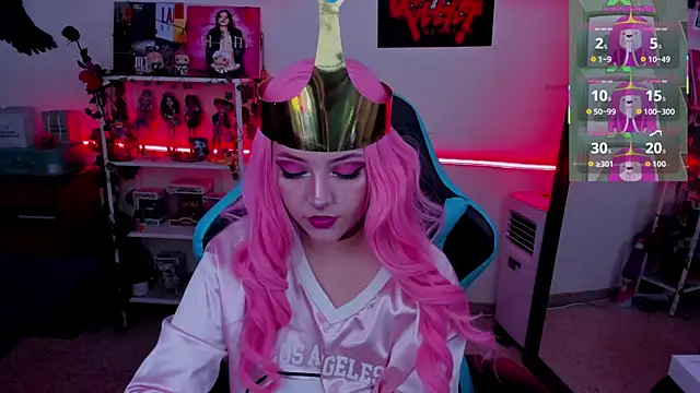 Snapshot of Makii_33 chatting on 11-15-25, 11:10 Makii 33 online show from 11-15-25, 11:10