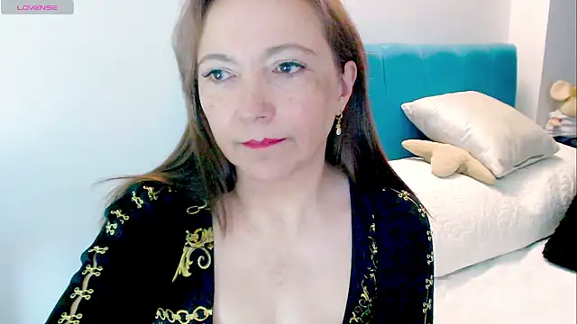 Snapshot of Kendraline1 chatting on 05-21-26, 08:27 Kendraline1 online show from 05-21-26, 08:27