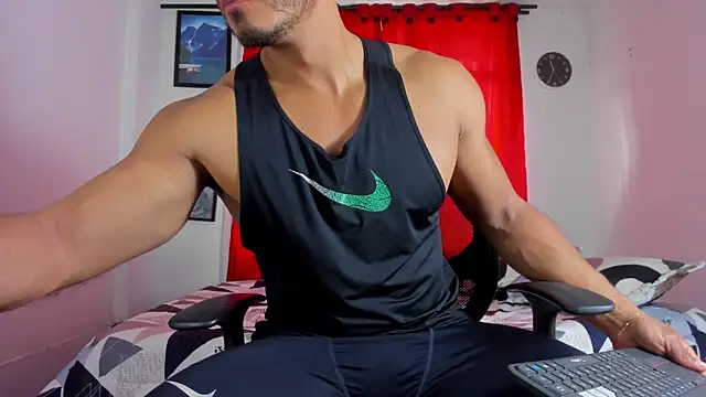 Snapshot of magnusclark chatting on 11-06-25, 05:25 magnusclark online show from 11-06-25, 05:25