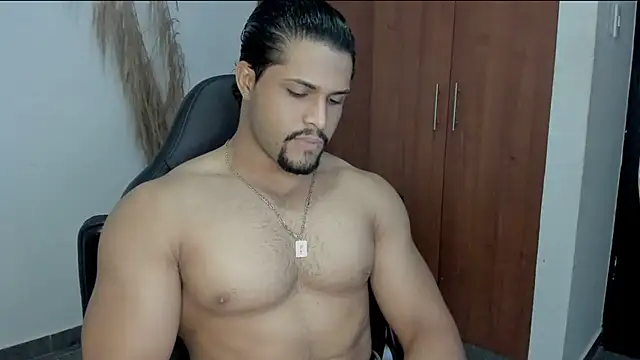 Snapshot of Evansdark1 chatting on 07-10-26, 12:04 Evansdark1 online show from 07-10-26, 12:04