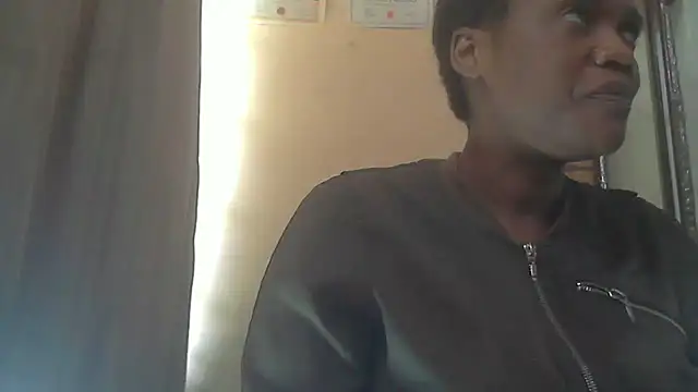 sexythae32 online show from 12-23-25, 08:01