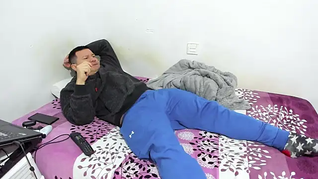 Snapshot of fuckynations chatting on 01-17-25, 08:55 fuckynations online show from 01-17-25, 08:55