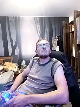 liema3156 online show from 10-24-25, 06:04