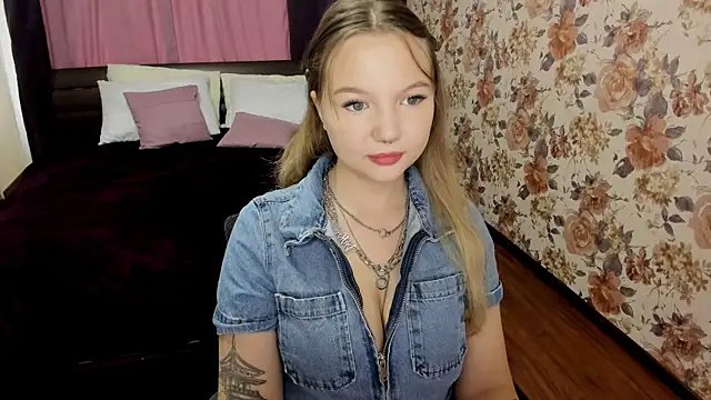 Snapshot of MariaRobinsone chatting on 09-29-25, 05:12 MariaRobinsone online show from 09-29-25, 05:12