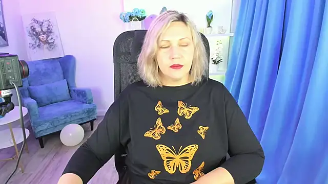 NinaStarle online show from 12-01-25, 04:39