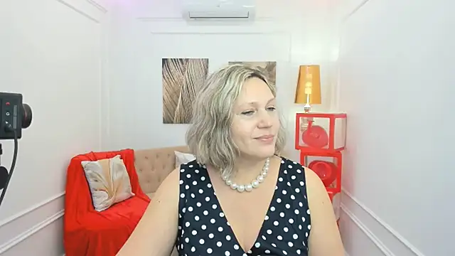 NinaStarle online show from 02-13-26, 11:39