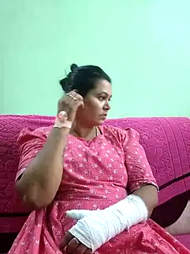 tamilaruvi online show from 04-28-26, 11:48