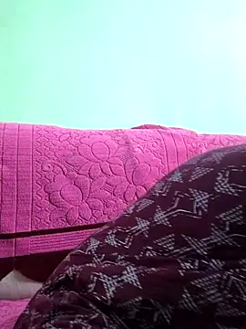 Snapshot of tamilaruvi chatting on 04-30-26, 03:35 tamilaruvi online show from 04-30-26, 03:35