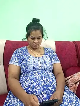 Snapshot of tamilaruvi chatting on 05-07-26, 08:20 tamilaruvi online show from 05-07-26, 08:20