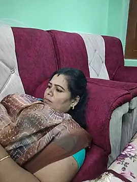 Snapshot of tamilaruvi chatting on 05-22-26, 11:38 tamilaruvi online show from 05-22-26, 11:38
