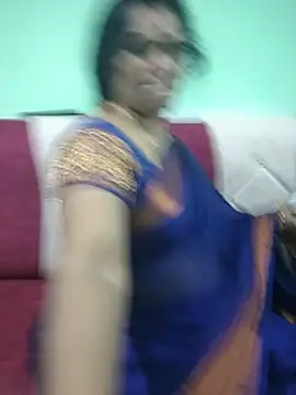 Snapshot of tamilaruvi chatting on 05-30-26, 07:11 tamilaruvi online show from 05-30-26, 07:11
