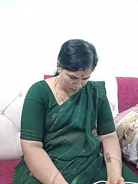 Snapshot of tamilaruvi chatting on 06-12-26, 06:56 tamilaruvi online show from 06-12-26, 06:56