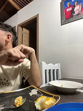 Michaell Spinelly online show from 11-13-25, 03:05