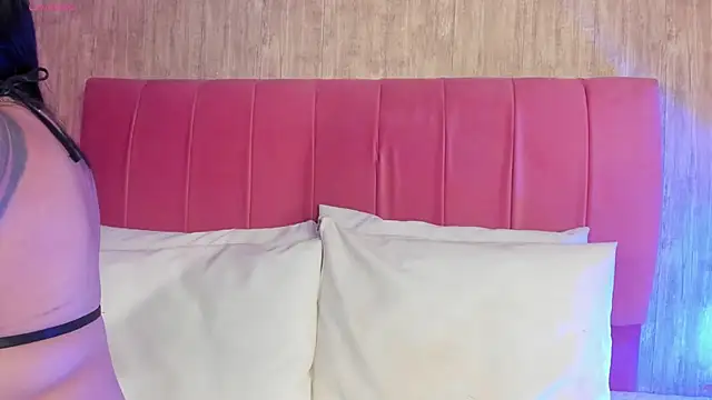 Kendra kobein online show from 12-13-25, 08:58