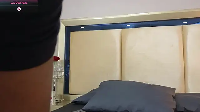 CharlesBrown  online show from 03-09-26, 01:37