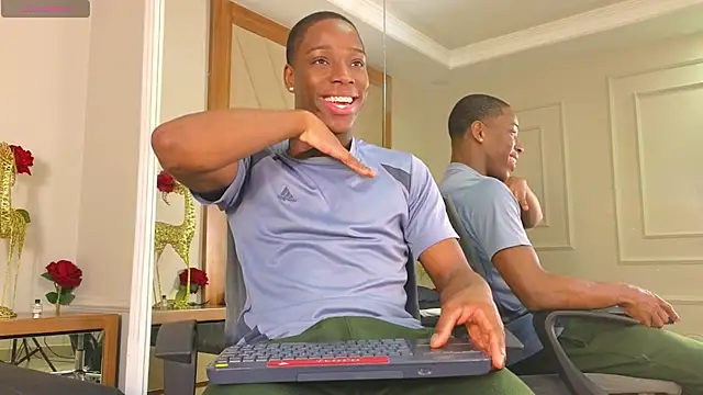 CharlesBrown  online show from 06-11-26, 01:42