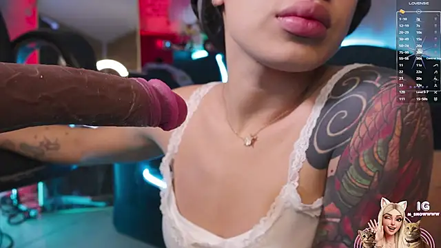 Miila snow online show from 02-18-26, 11:39