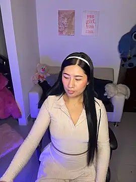 evelyn ch  online show from 02-12-26, 10:43