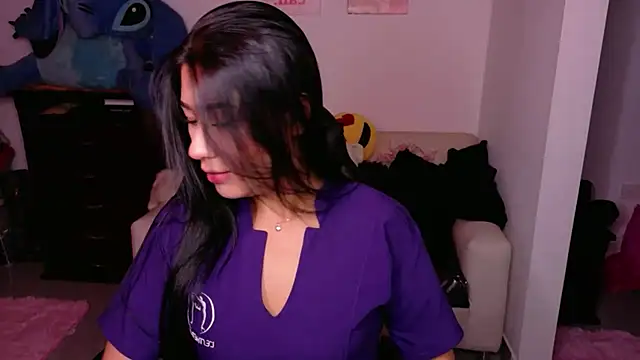 evelyn ch  online show from 03-07-26, 05:10