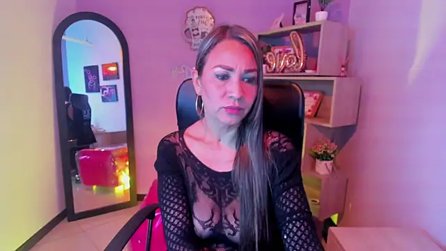 Stefy Zea online show from 12-03-25, 05:00