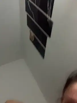 Snapshot of geza1991 chatting on 10-14-25, 06:58 geza1991 online show from 10-14-25, 06:58