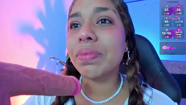 Snapshot of giselle_upp chatting on 11-30-25, 04:49 giselle upp online show from 11-30-25, 04:49