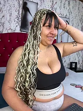 Larissa Antonella online show from 04-24-26, 03:53