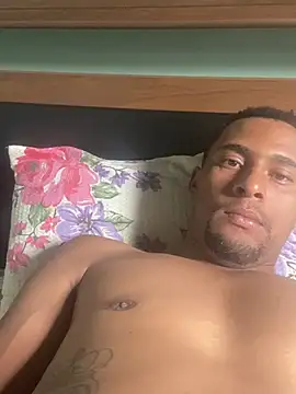 Snapshot of freedmar chatting on 01-17-26, 11:37 freedmar online show from 01-17-26, 11:37