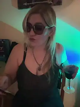 Granlady7 online show from 04-25-26, 06:38