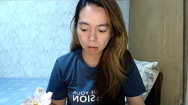 Snapshot of B0rn2Porn chatting on 09-21-25, 10:00 B0rn2Porn online show from 09-21-25, 10:00