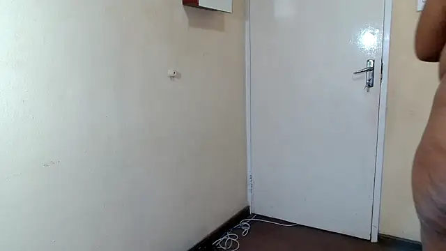 HugeTitisxx online show from 04-04-26, 06:22