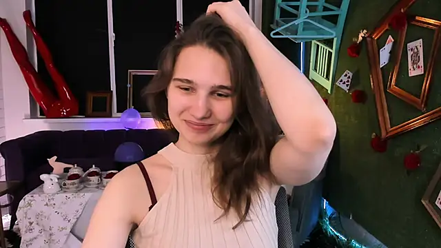 Snapshot of TessaMill chatting on 09-29-25, 05:34 TessaMill online show from 09-29-25, 05:34