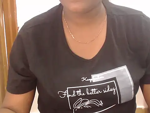 Snapshot of Horny_sha chatting on 09-17-25, 04:14 Horny sha online show from 09-17-25, 04:14