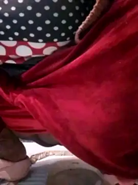 Dassing strip couple online show from 01-13-26, 05:57