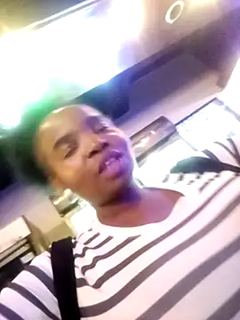 ShySexyBaddiexx online show from 11-13-25, 10:19