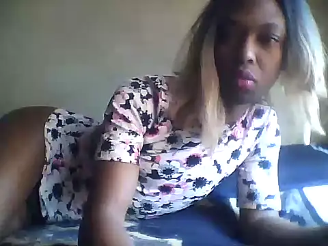 Snapshot of Blackyfreackygay chatting on 07-11-26, 11:46 Blackyfreackygay online show from 07-11-26, 11:46