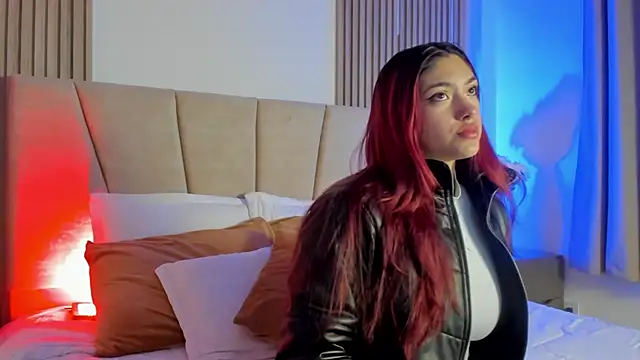 Victoria Beaumont online show from 11-18-25, 11:36