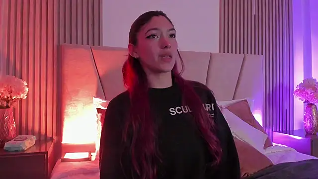 Victoria Beaumont online show from 12-04-25, 03:38