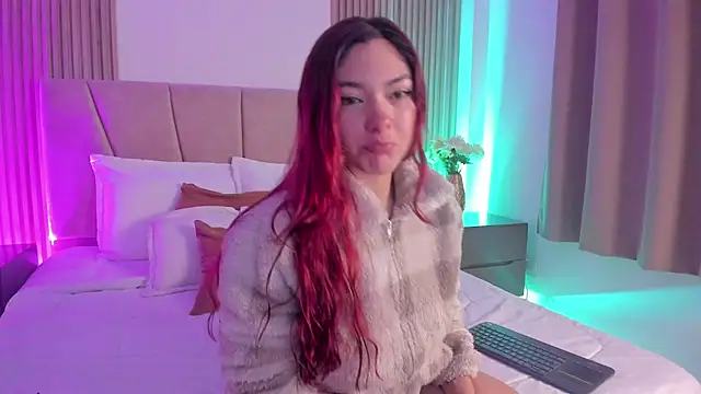 Victoria Beaumont online show from 03-18-26, 11:57