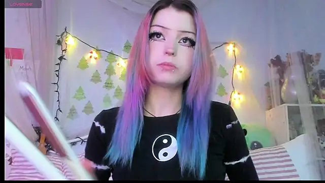 bunnyislewd online show from 12-17-25, 05:35