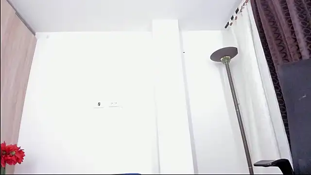 miaroberts69 online show from 06-05-26, 06:52